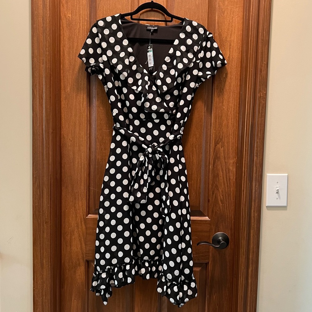 NWT. Black & White polka dot dress w/ matching tie belt - Picture 1 of 3
